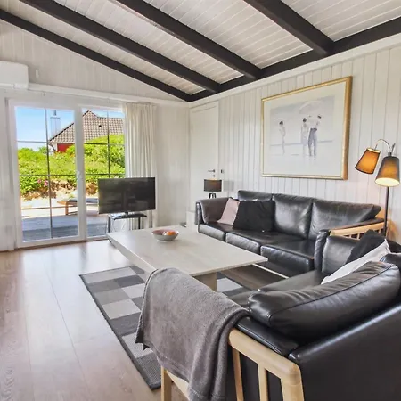Kalf - 400m From The Sea By Interhome Lakolk